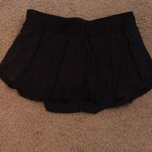 Lululemon Black skirt